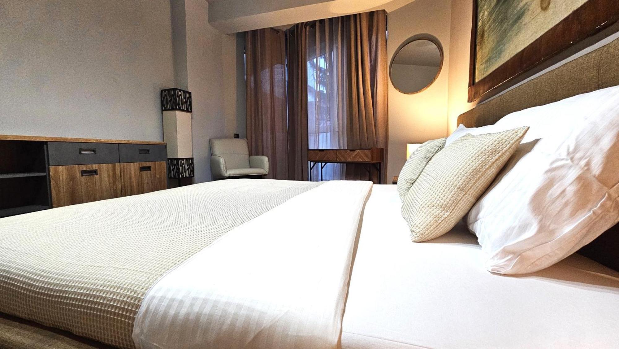 Downtown Dream Apartment Kaloşvar Dış mekan fotoğraf
